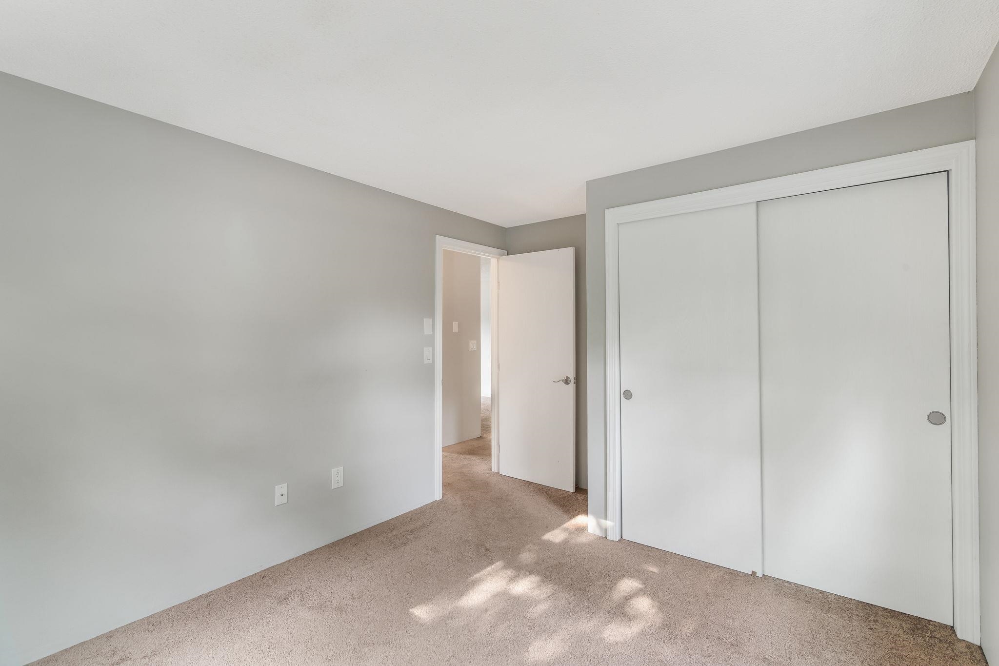 481 Merrimack Street, Unit 2 Manchester, NH 03103 - Photo 20 of 29