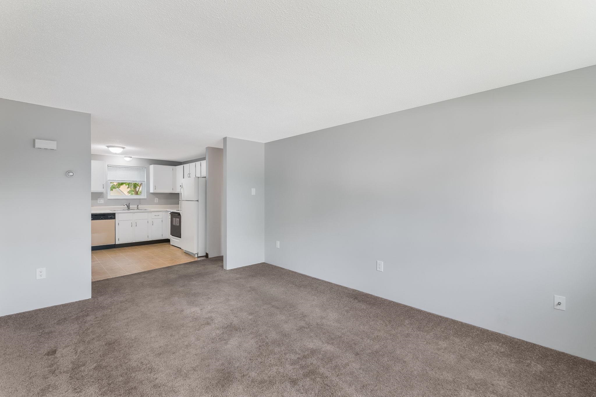 481 Merrimack Street, Unit 2 Manchester, NH 03103 - Photo 3 of 29