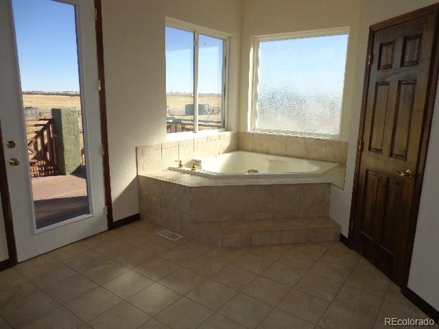 1960 Cavanaugh Road Watkins, CO 80137 - Photo 11 of 33 Gallery Image 11
