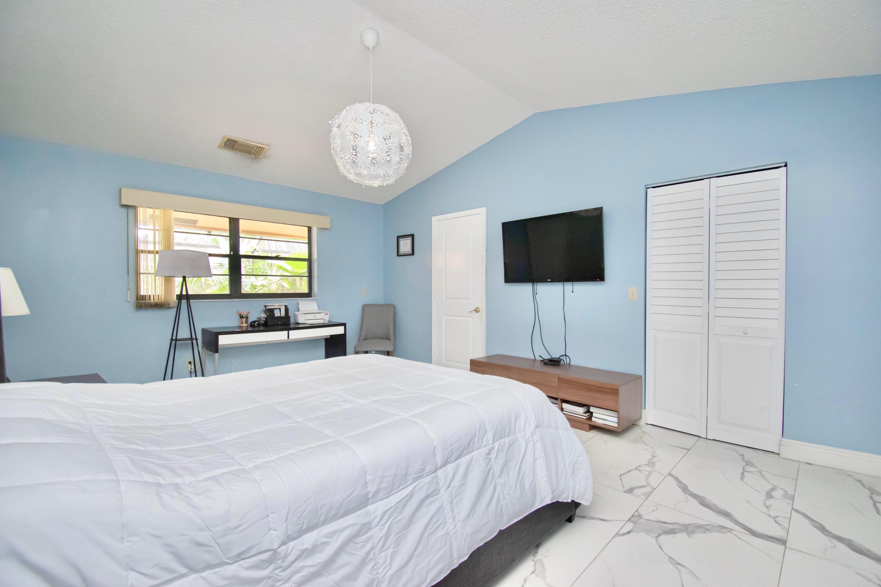 23301 Barlake Drive, Unit 23 Boca Raton, FL 33433 - Photo 18 of 20 DSC_1065