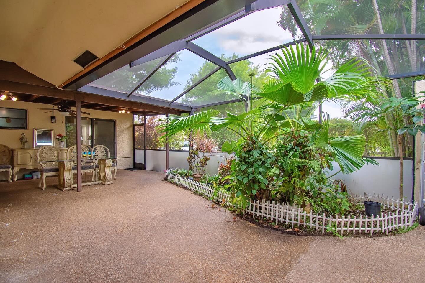 23301 Barlake Drive, Unit 23 Boca Raton, FL 33433 - Photo 3 of 20 EEBB2C7A-DA0B-4FCE-9746-48FFD1B1DC72