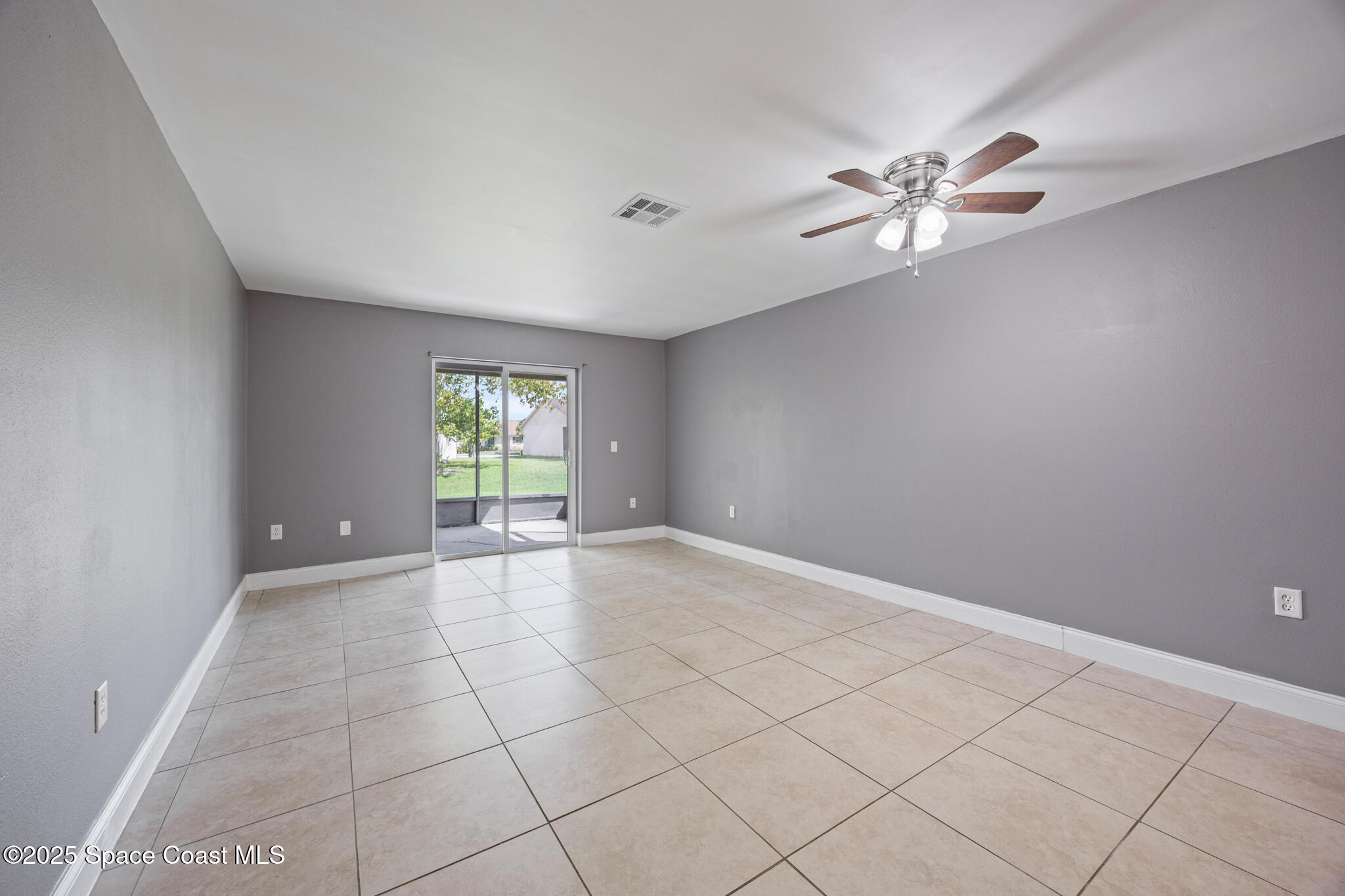 1514 Clearlake Road, Unit 45 Cocoa, FL 32922 - Photo 3 of 17 living