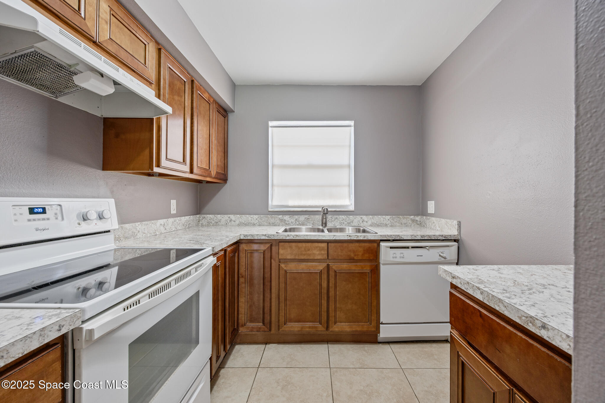 1514 Clearlake Road, Unit 45 Cocoa, FL 32922 - Photo 6 of 17 kitchen