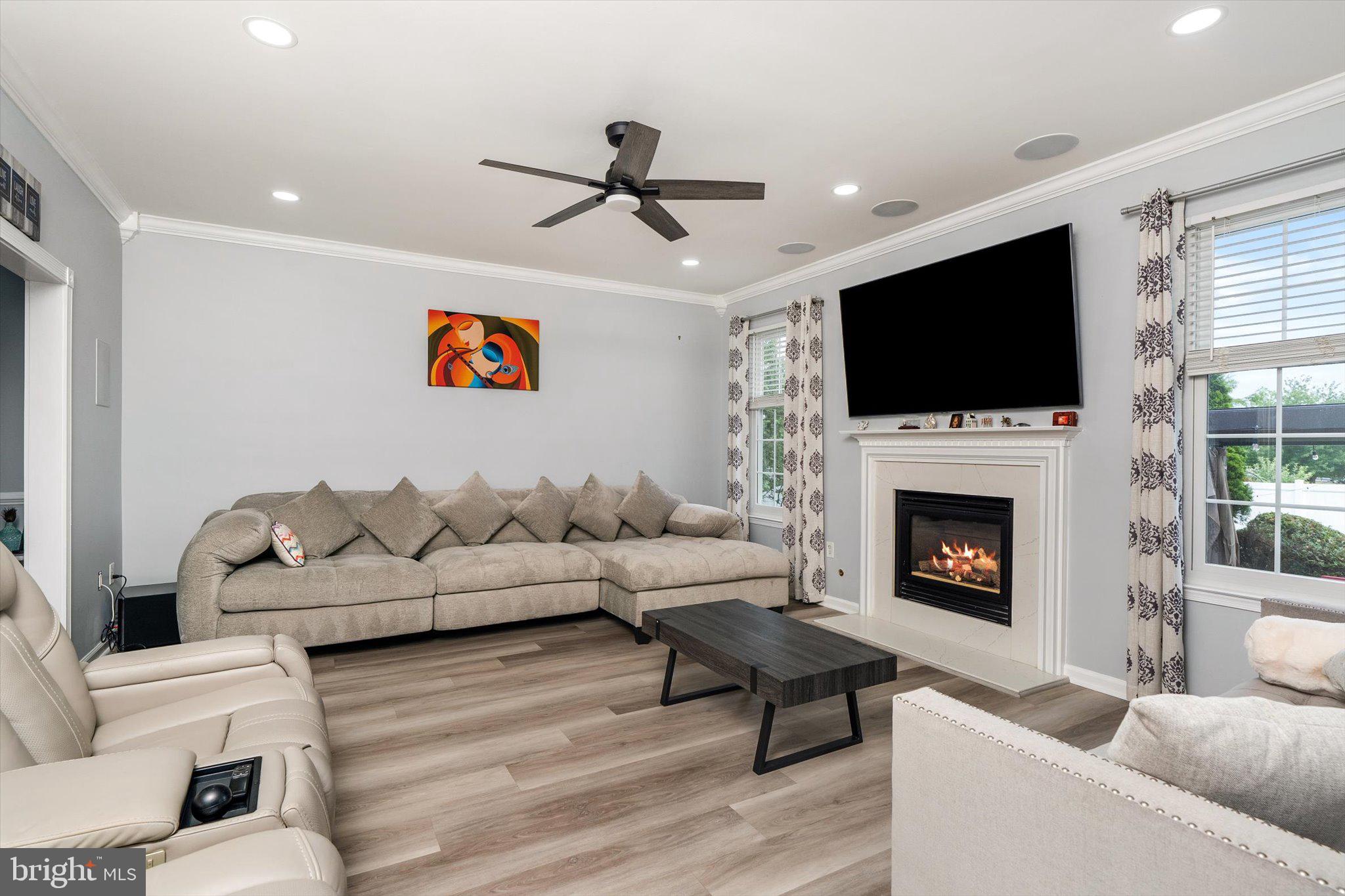 12 Wendover Road East Windsor, NJ 08520 - Photo 7 of 51 Modern living space with cozy ambiance.