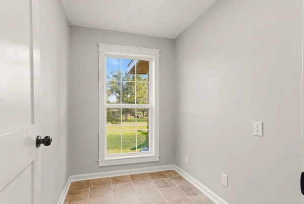 $440,000 | 119 Country Lane, Lake Charles, LA 70607