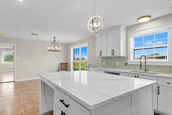 $440,000 | 119 Country Lane, Lake Charles, LA 70607