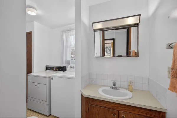 $279,900 | 815 East Center Street, Rochester, MN 55904