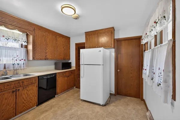 $279,900 | 815 East Center Street, Rochester, MN 55904