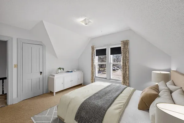 $279,900 | 815 East Center Street, Rochester, MN 55904