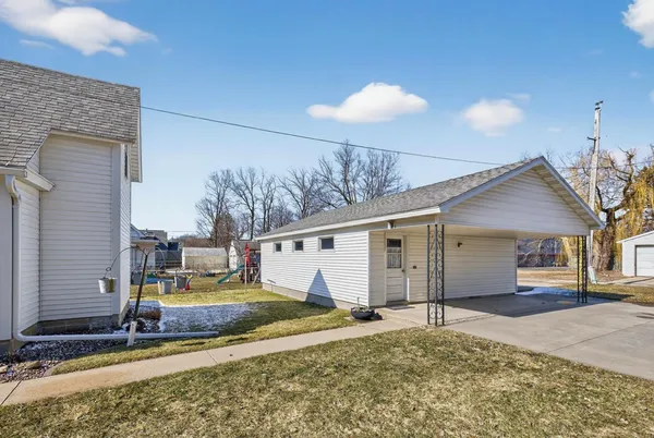 $279,900 | 815 East Center Street, Rochester, MN 55904