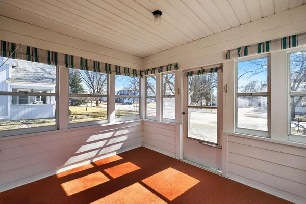 $279,900 | 815 East Center Street, Rochester, MN 55904