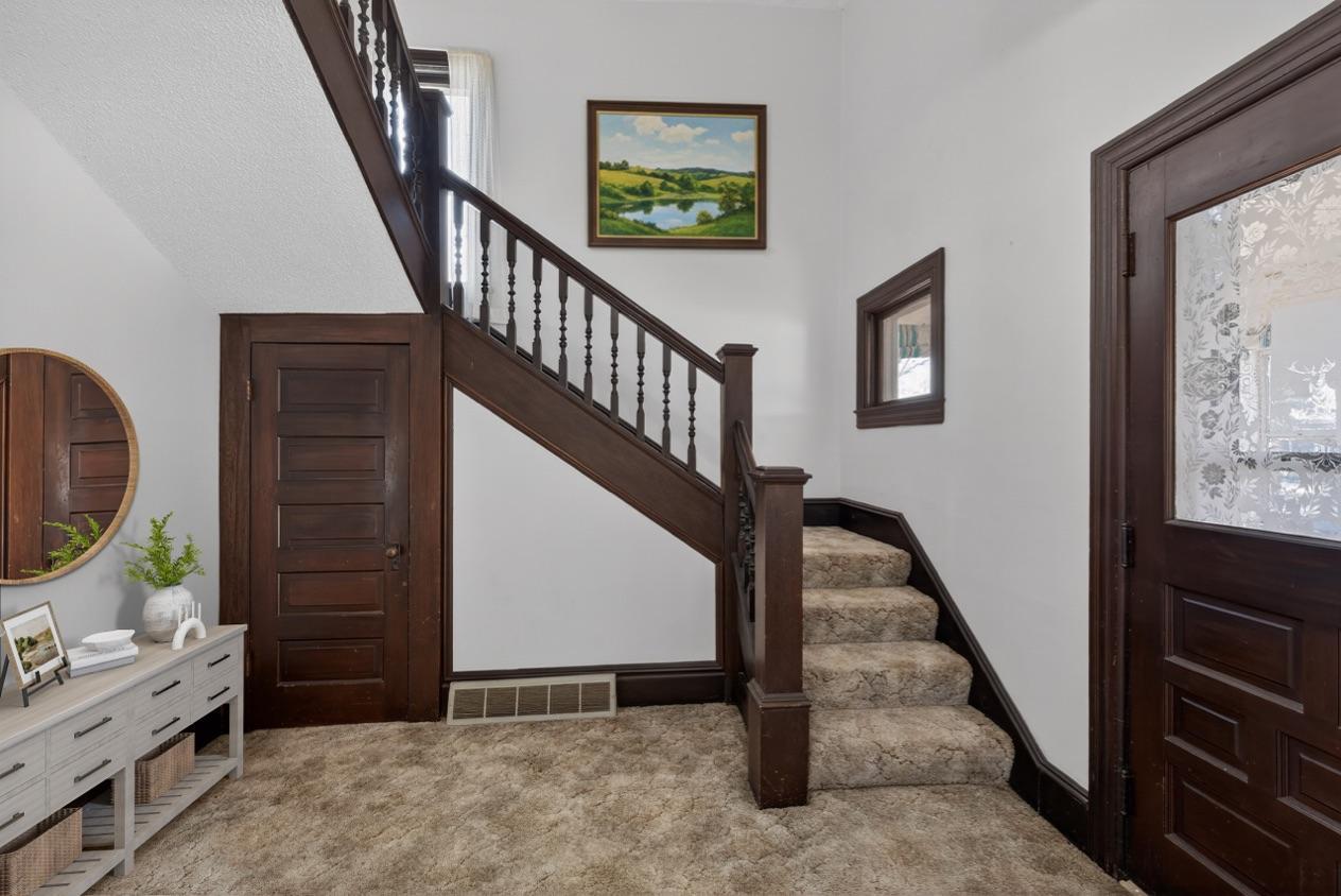 815 East Center Street Rochester, MN 55904 - Photo 5 of 31