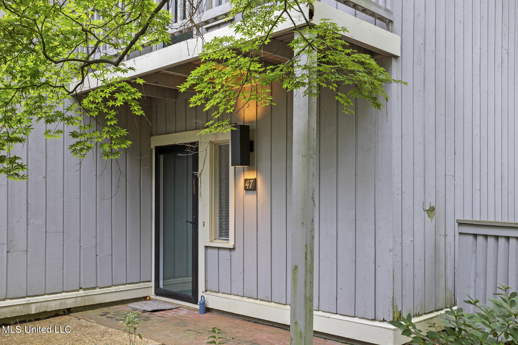 47 Eastbrooke Street Jackson, MS 39216 - Photo 2 of 19 47 Eastbrooke-3