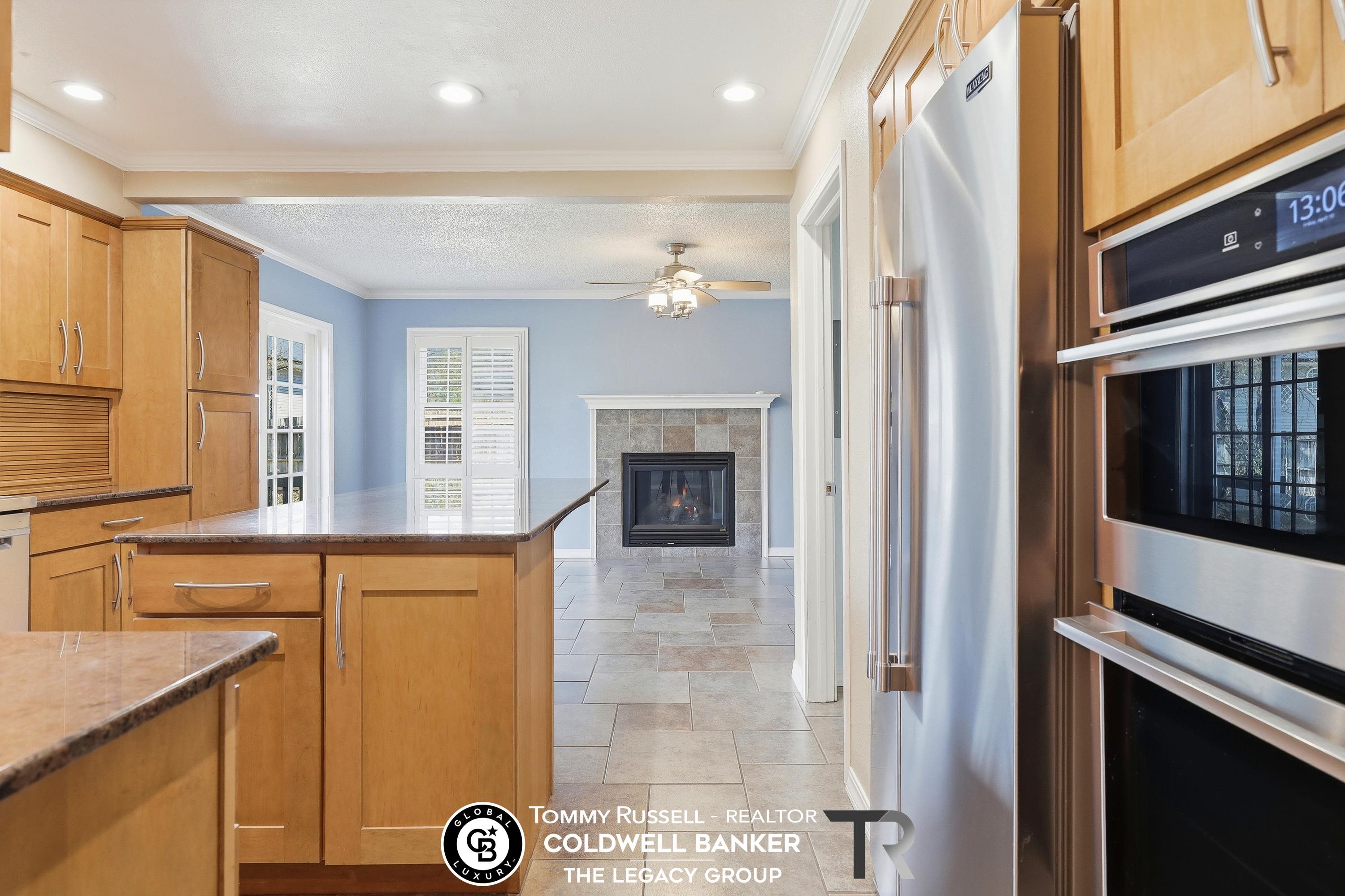 3920 Eagle Drive Casper, WY 82604 - Photo 5 of 34