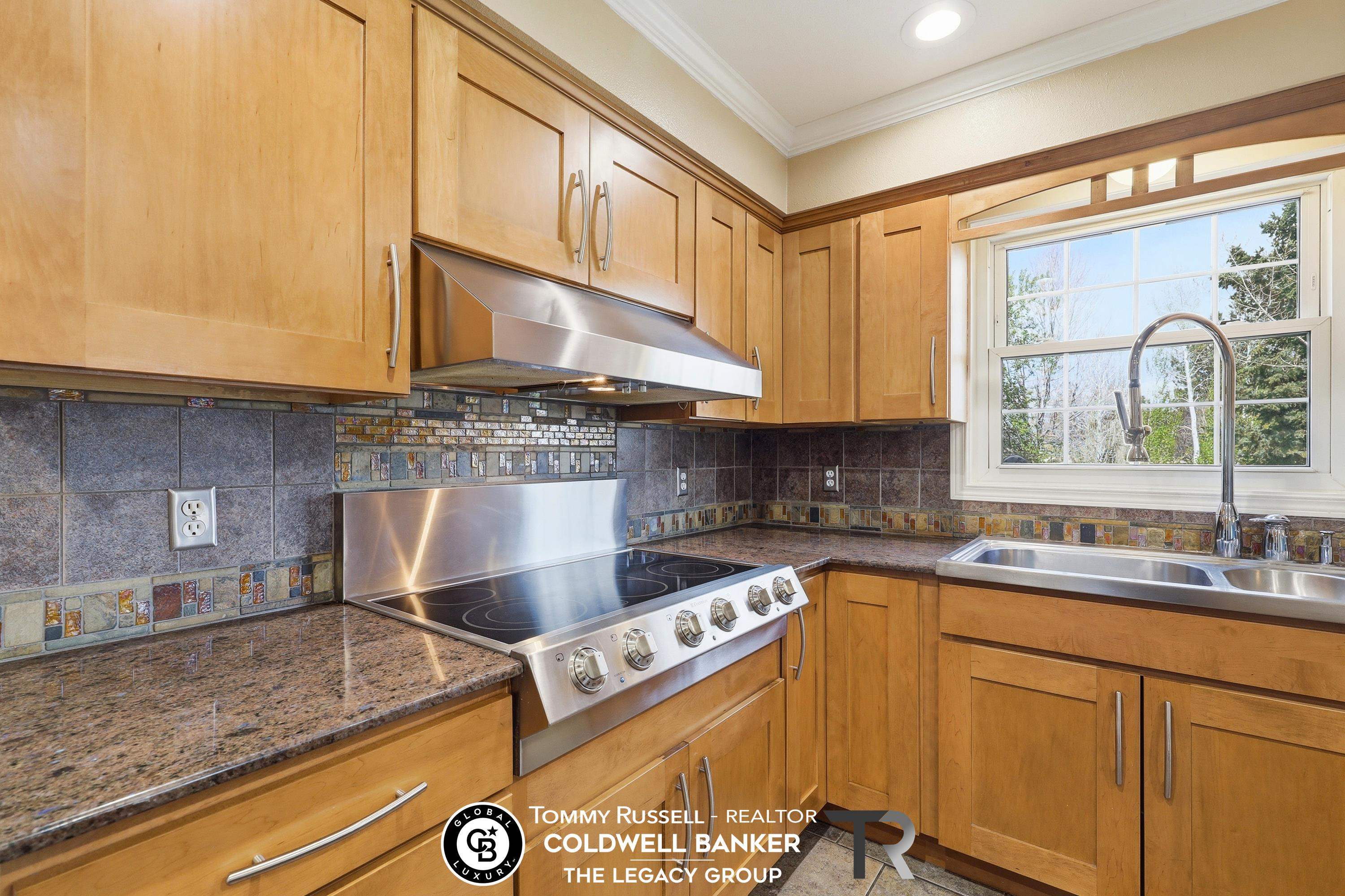 3920 Eagle Drive Casper, WY 82604 - Photo 9 of 34
