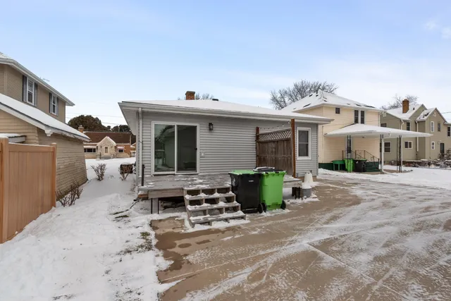 $300,000 | 125 Bogert Street, Beaver Dam, WI 53916