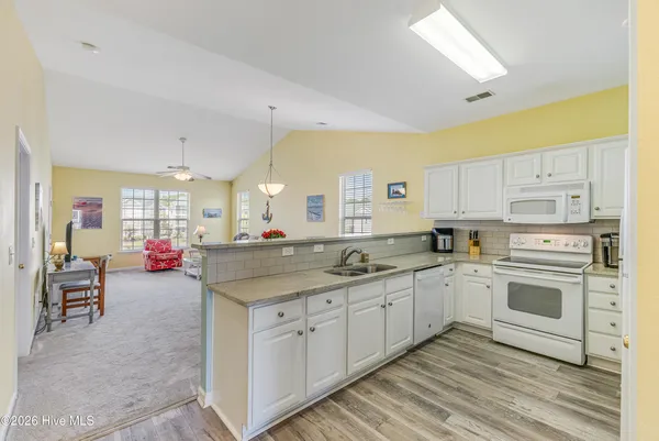 $264,900 | 973 Great Egret Circle Southwest, Unit 4, Sunset Beach, NC 28468