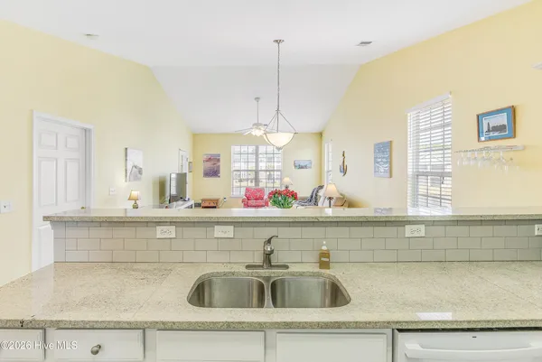 $264,900 | 973 Great Egret Circle Southwest, Unit 4, Sunset Beach, NC 28468