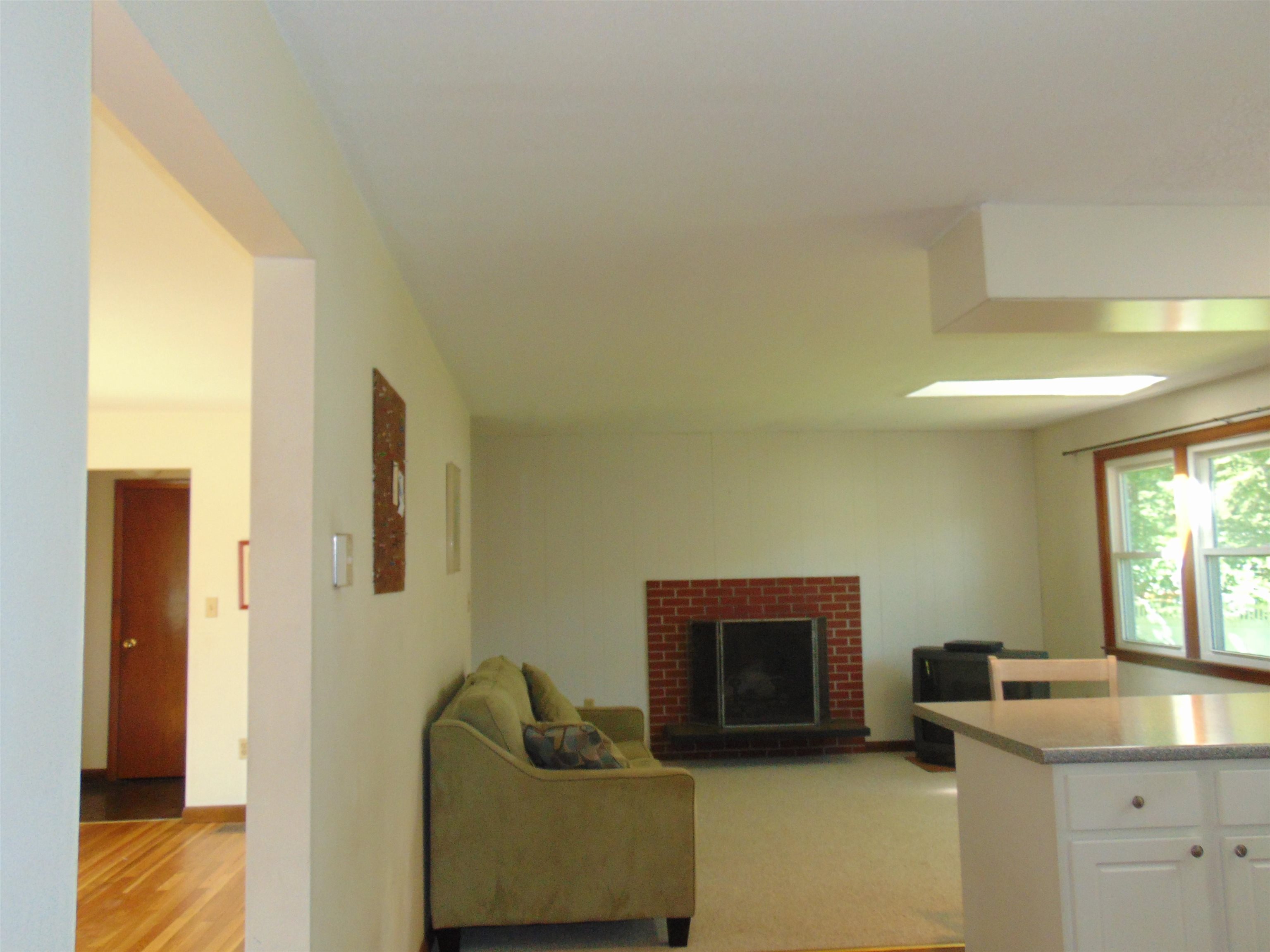 108 Kendall Road Keene, NH 03431 - Photo 3 of 26