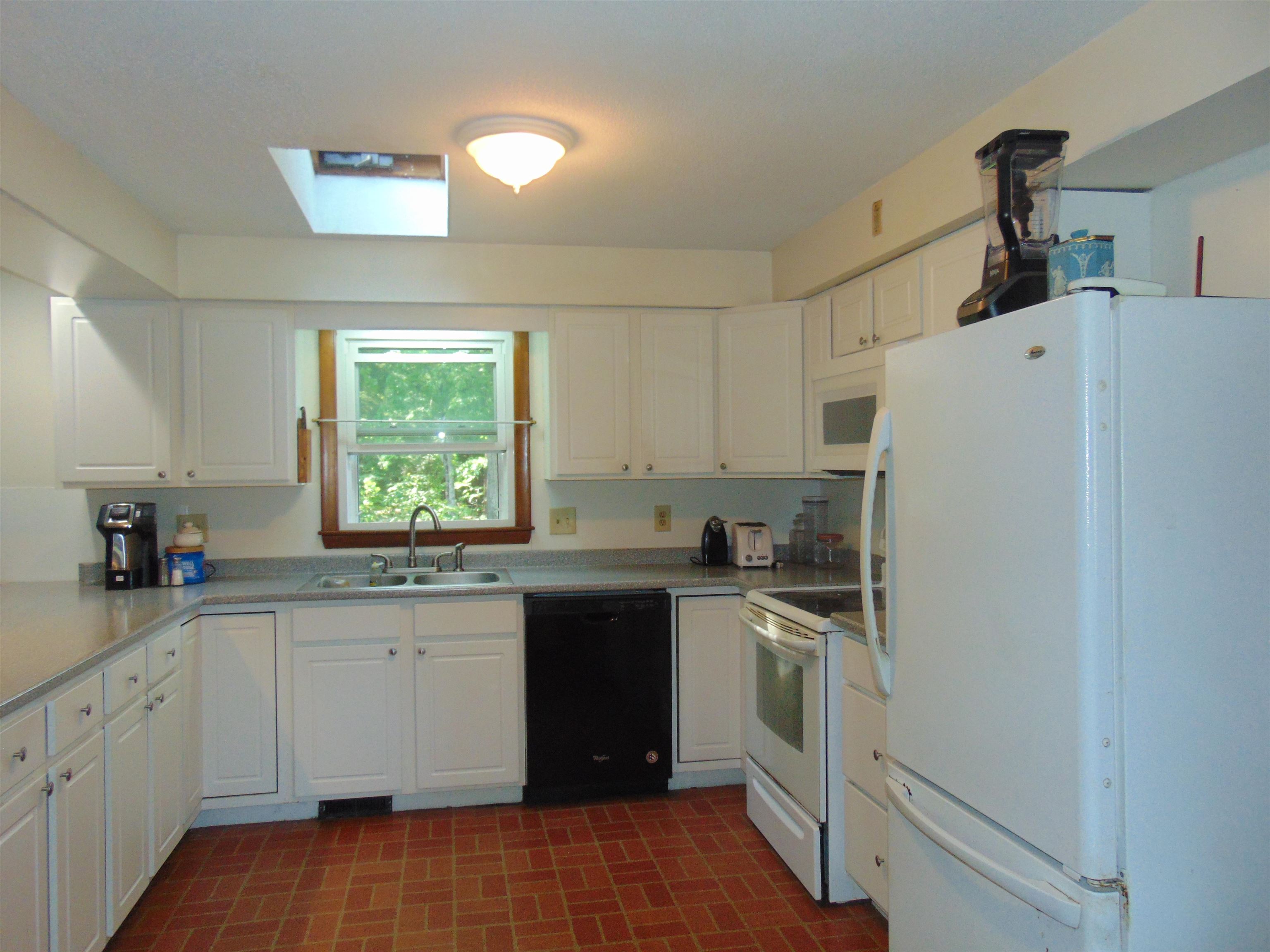 108 Kendall Road Keene, NH 03431 - Photo 4 of 26