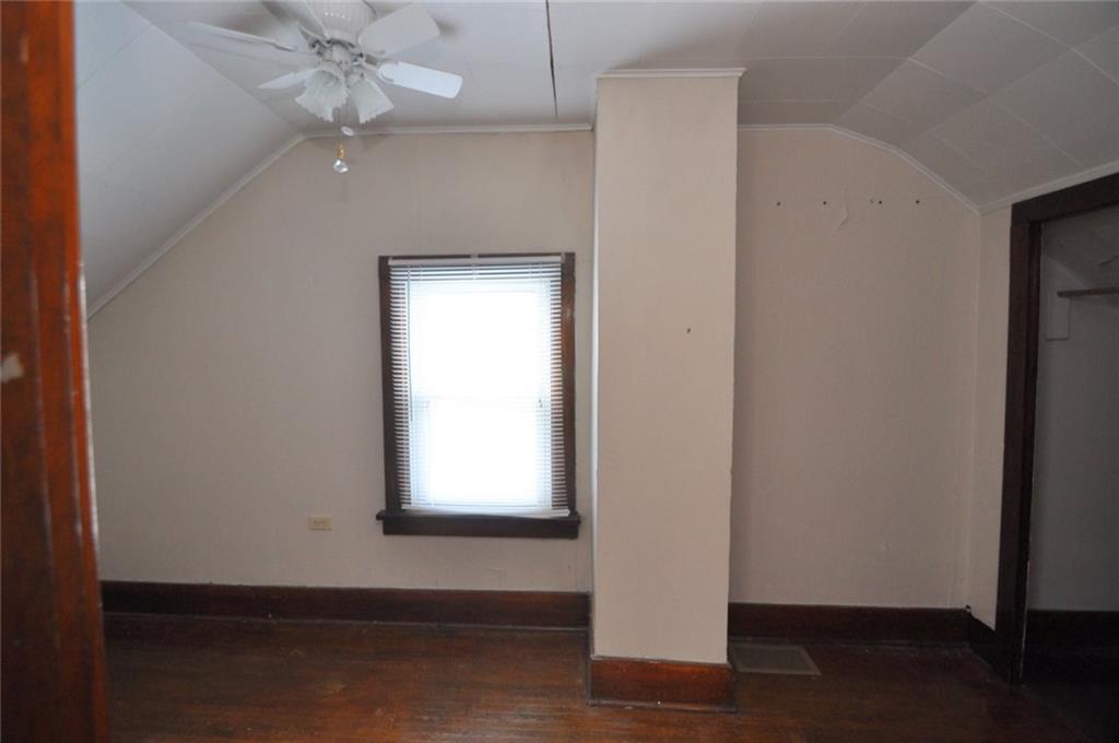 24 Oak Spring Road Washington, PA 15301 - Photo 11 of 25 Main house - 3rd bedroom