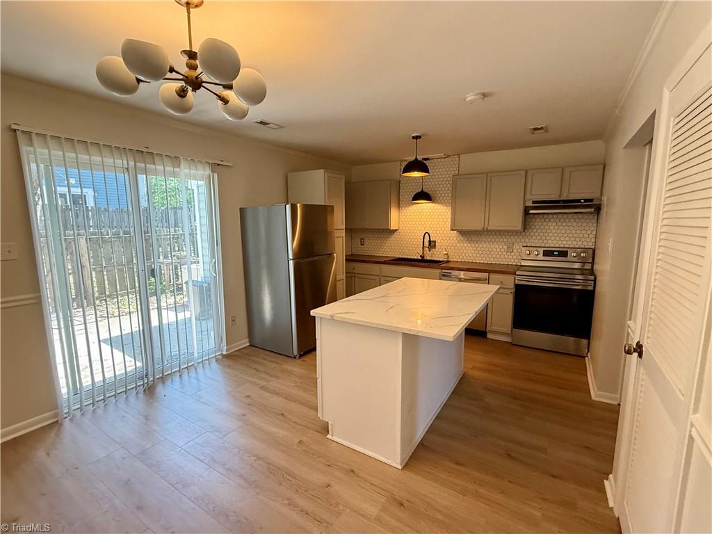 5711 Bramblegate Road, Unit J Greensboro, NC 27409 - Photo 17 of 36 Gallery Image 17