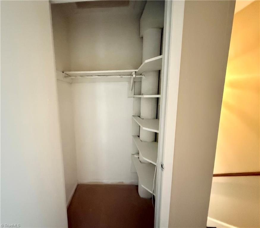 5711 Bramblegate Road, Unit J Greensboro, NC 27409 - Photo 27 of 36 Gallery Image 27