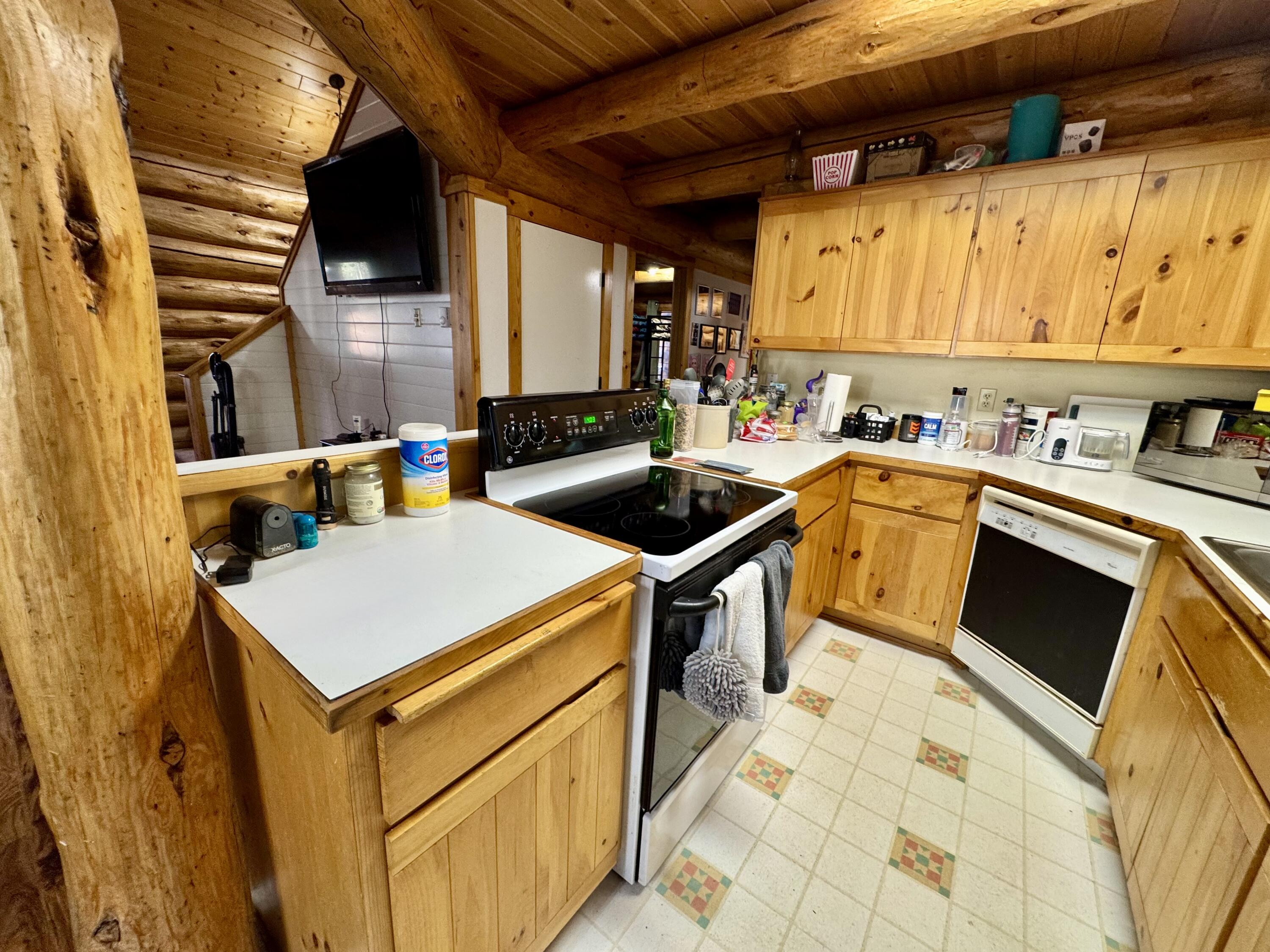 15576 Federal Road La Pine, OR 97739 - Photo 10 of 30
