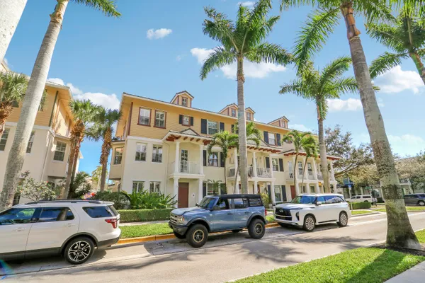 $569,000 | 4273 East Main Street, Jupiter, FL 33458