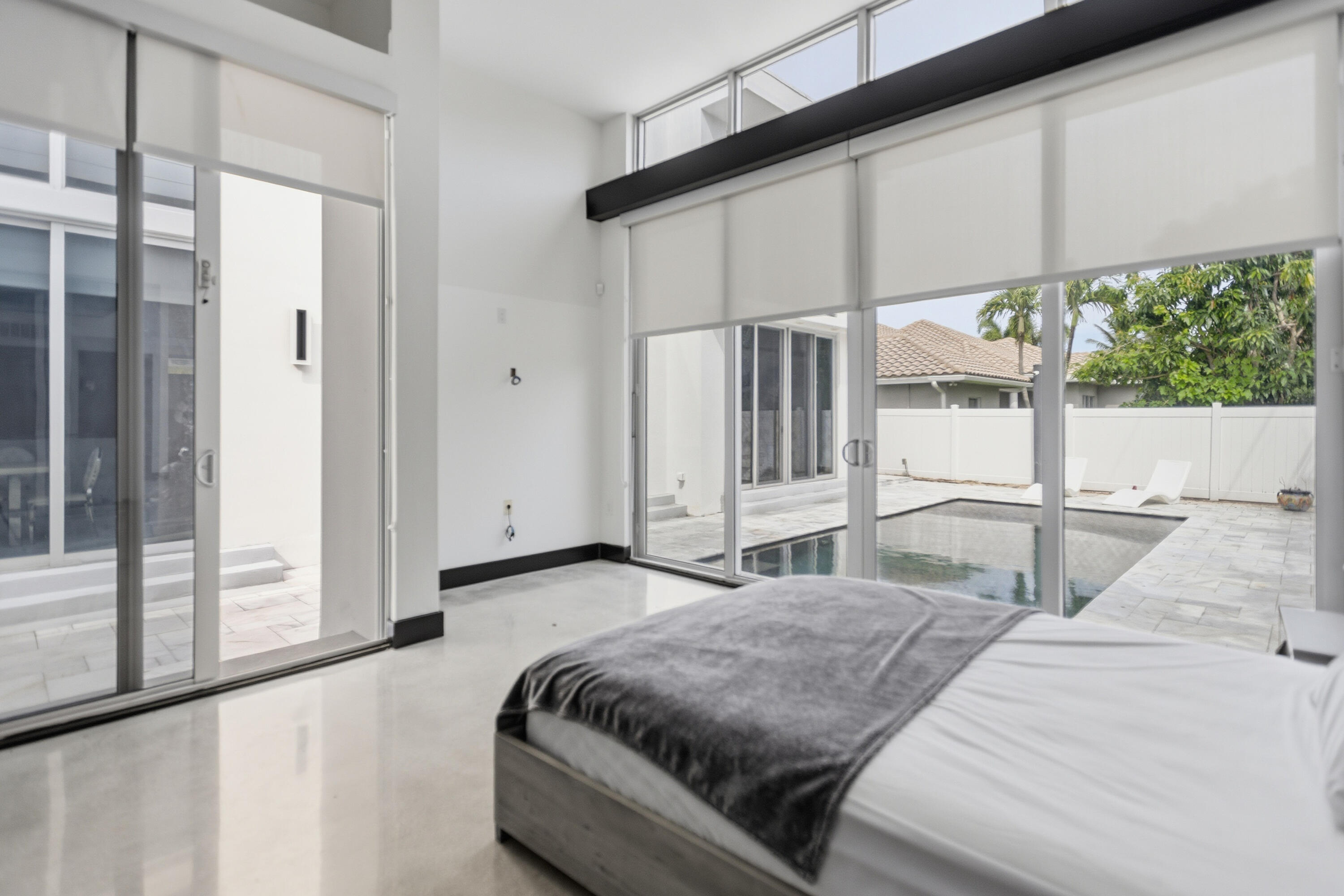 284 Northeast 7th Street Boca Raton, FL 33432 - Photo 13 of 56 284 NE 7th Street-0773