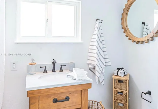 $4,189,000 | 75433 Overseas Highway, Islamorada, FL 33036