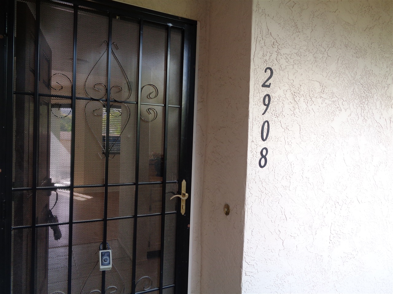 2908 Elm Tree Court Spring Valley, CA 91978 - Photo 2 of 25 Gallery Image 2