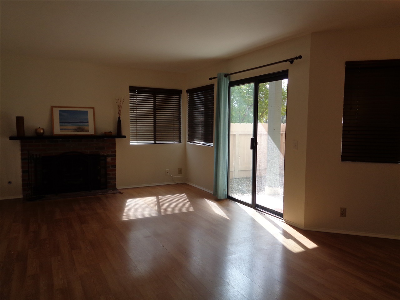 2908 Elm Tree Court Spring Valley, CA 91978 - Photo 3 of 25 Gallery Image 3