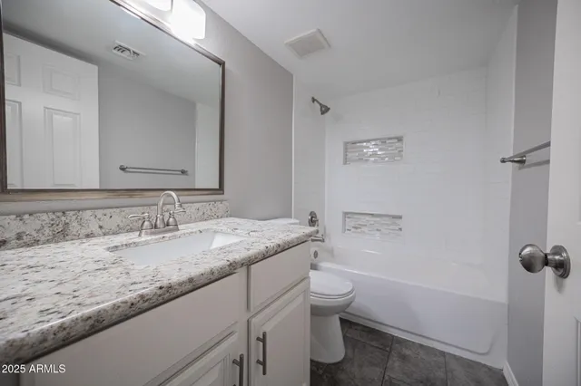 $2,095 | 2232 West Lindner Avenue, Unit 43, Mesa, AZ 85202