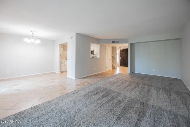 $2,095 | 2232 West Lindner Avenue, Unit 43, Mesa, AZ 85202