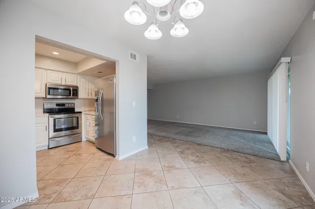 $2,095 | 2232 West Lindner Avenue, Unit 43, Mesa, AZ 85202