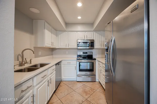 $2,095 | 2232 West Lindner Avenue, Unit 43, Mesa, AZ 85202