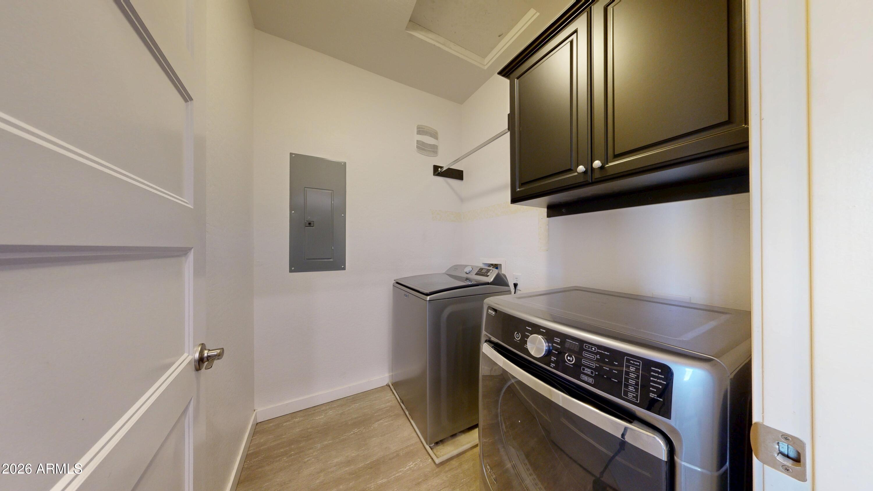 3900 East Baseline Road, Unit 113 Phoenix, AZ 85042 - Photo 30 of 39 Laundry Room