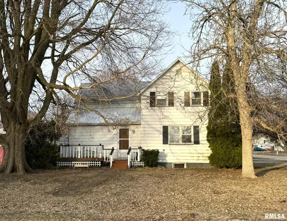 $94,900 | 393 East 5th Street, Woodhull, IL 61490