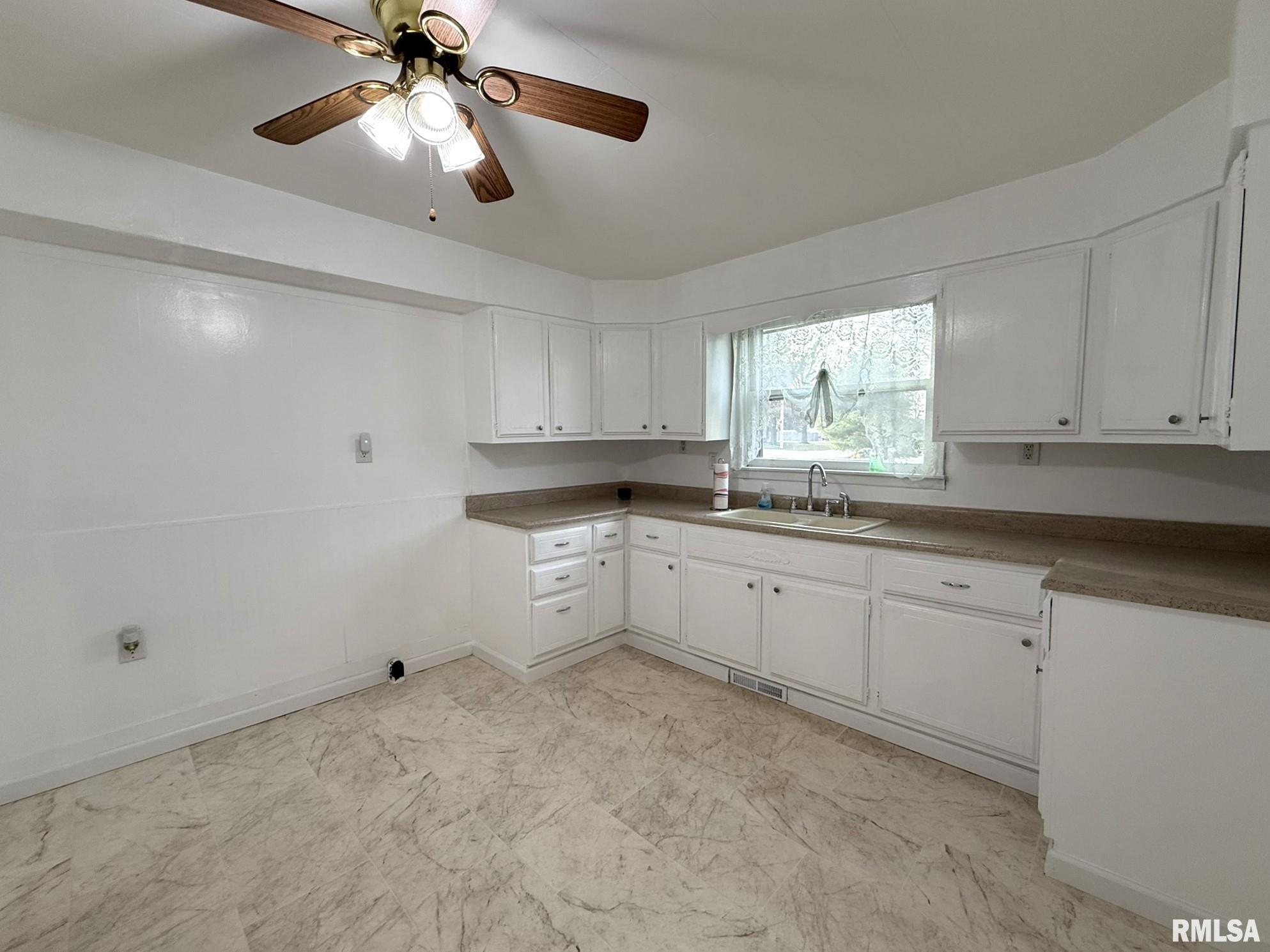 393 East 5th Street Woodhull, IL 61490 - Photo 22 of 42