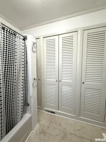 $99,900 | 393 East 5th Street, Woodhull, IL 61490