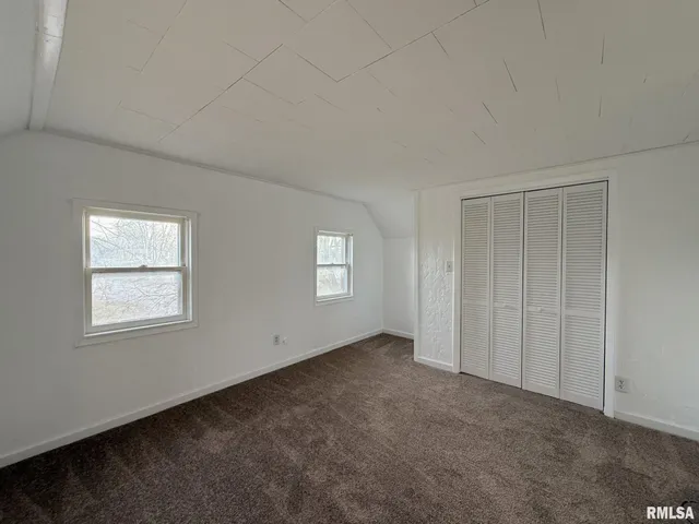 $99,900 | 393 East 5th Street, Woodhull, IL 61490