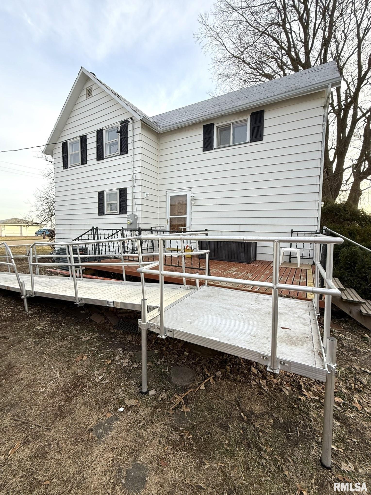 393 East 5th Street Woodhull, IL 61490 - Photo 6 of 42