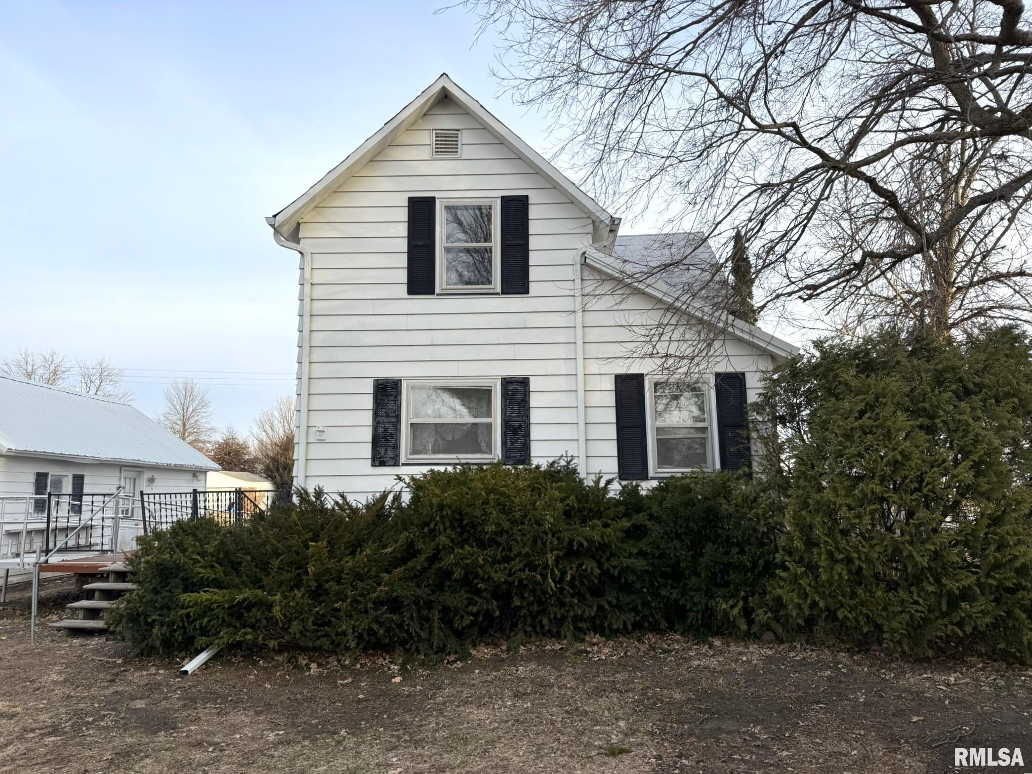 393 East 5th Street Woodhull, IL 61490 - Photo 7 of 42