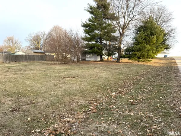 $94,900 | 393 East 5th Street, Woodhull, IL 61490