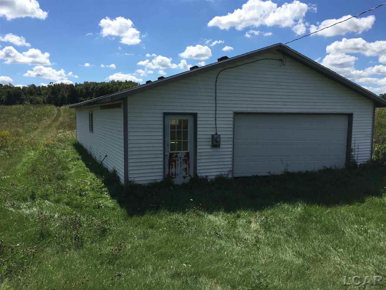 11399 Hoxie Road North Adams, MI 49262 - Photo 2 of 3 31303550-1.JPG