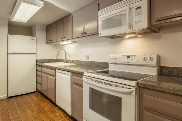 $599,000 | 2289 Sierra Nevada Road, Unit C8, Mammoth Lakes, CA 93546