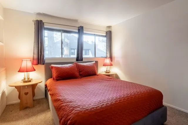 $599,000 | 2289 Sierra Nevada Road, Unit C8, Mammoth Lakes, CA 93546