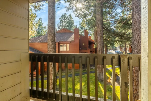 $599,000 | 2289 Sierra Nevada Road, Unit C8, Mammoth Lakes, CA 93546