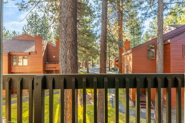 $599,000 | 2289 Sierra Nevada Road, Unit C8, Mammoth Lakes, CA 93546